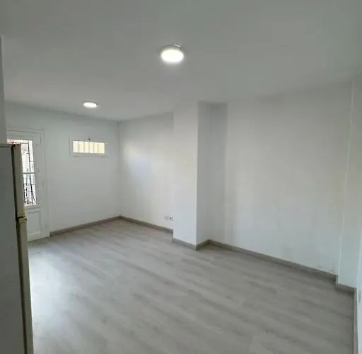 Renovado Con Patio Appartamento